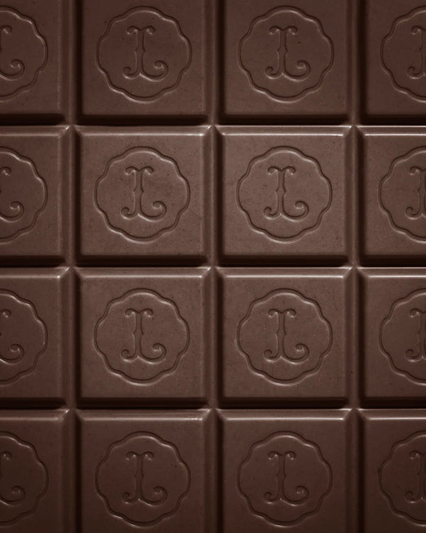 Leone Tavoletta di Cioccolato Fondente con Biglietto di Auguri